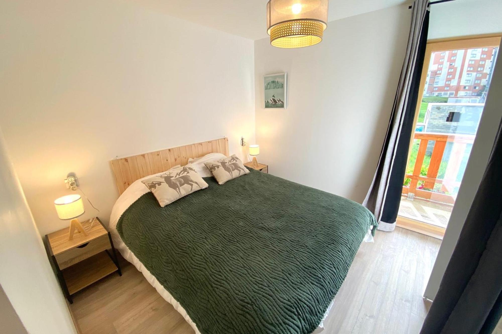 Apartment For 4 To 6 People With A 60M Terrace Saint-Jean-de-Maurienne Exterior photo